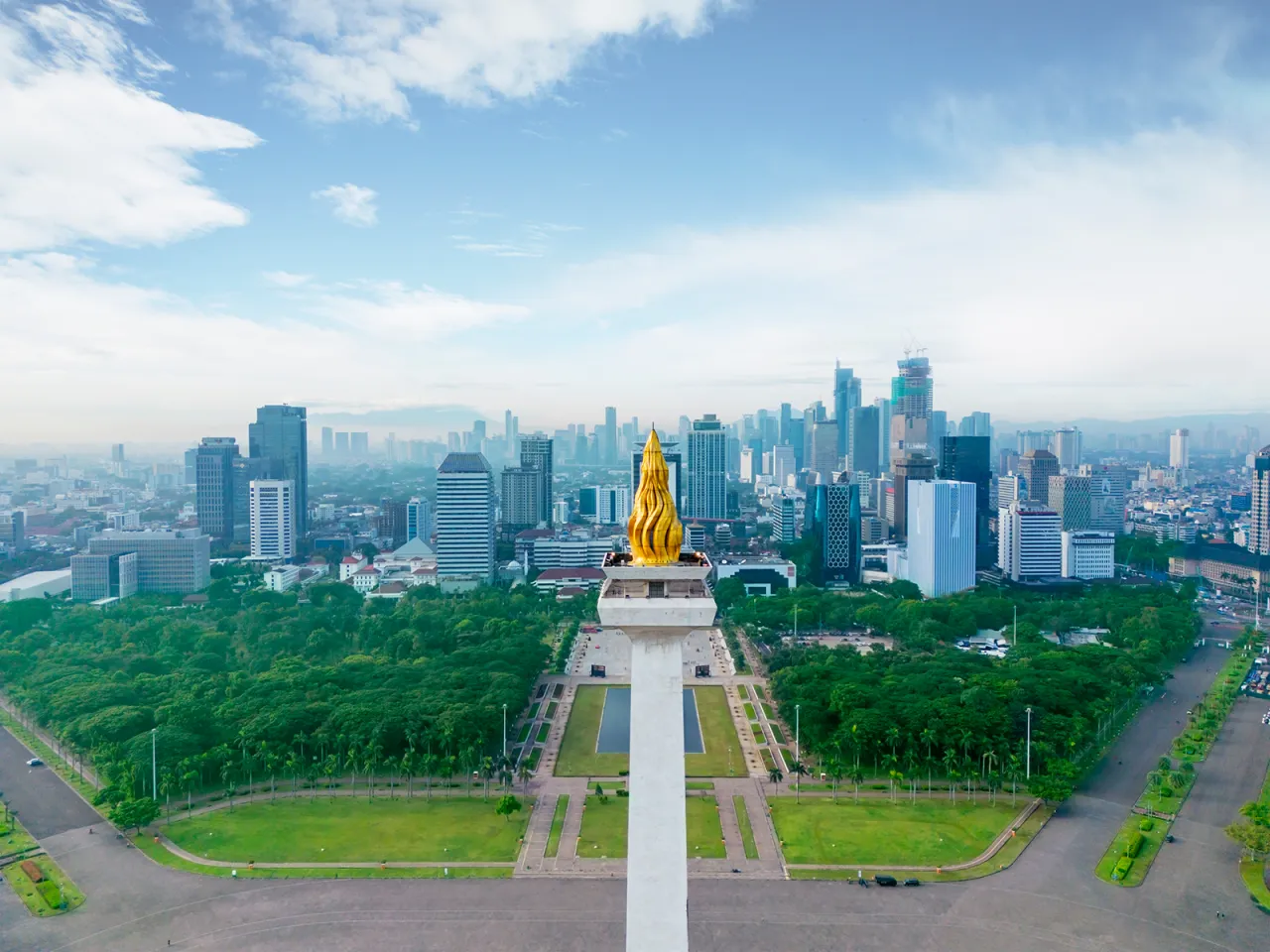 Monas: Jakarta's Icon Filled with Memories and Meaning