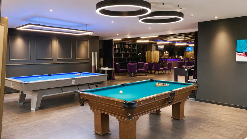 Luxe Bar & Lounge